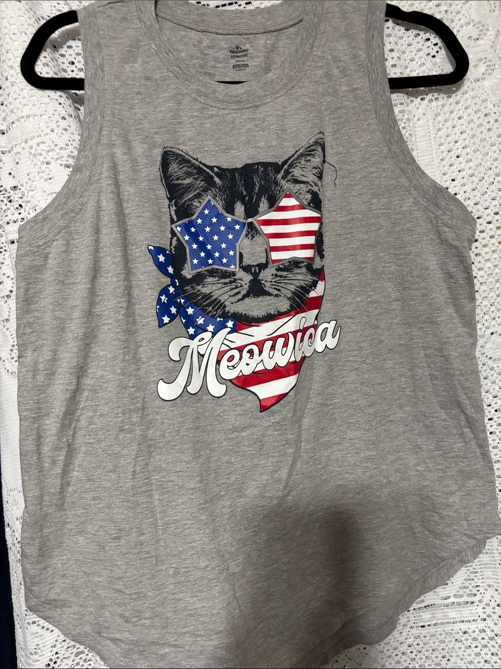 Women's Gray 'Meowica' Cat Graphic Tank with American Flag Accents L 12-14